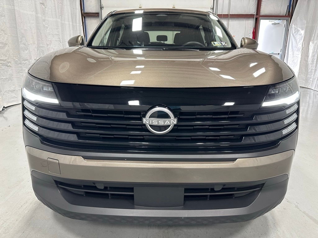 Used 2025 Nissan Kicks SV SUV