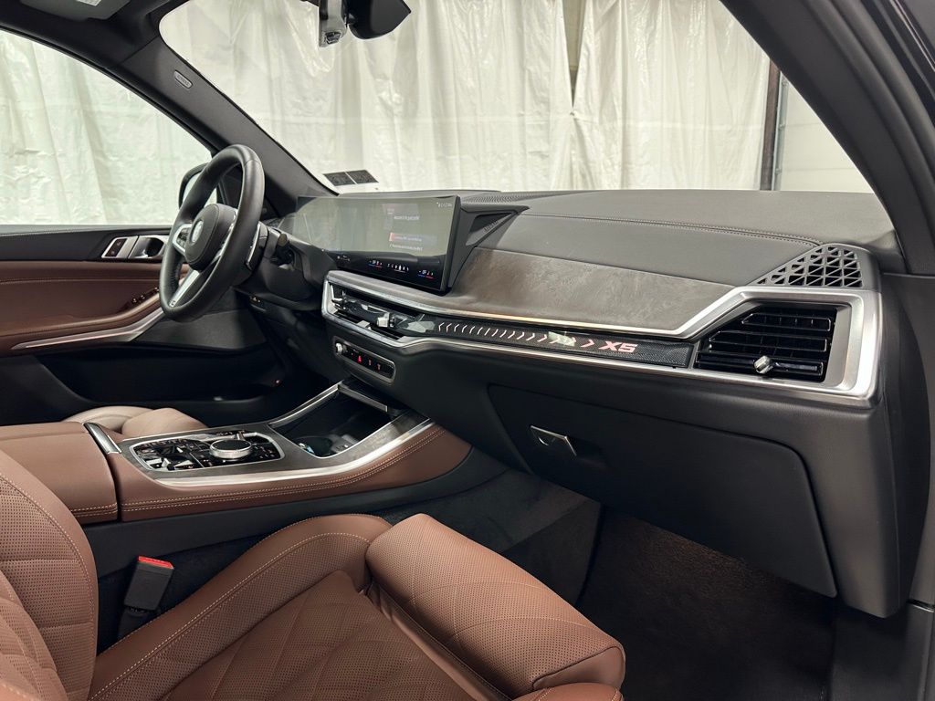 2026 BMW X5 50e - Photo 61