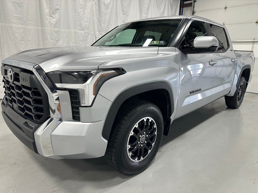 2024 Toyota Tundra SR5 photo 3