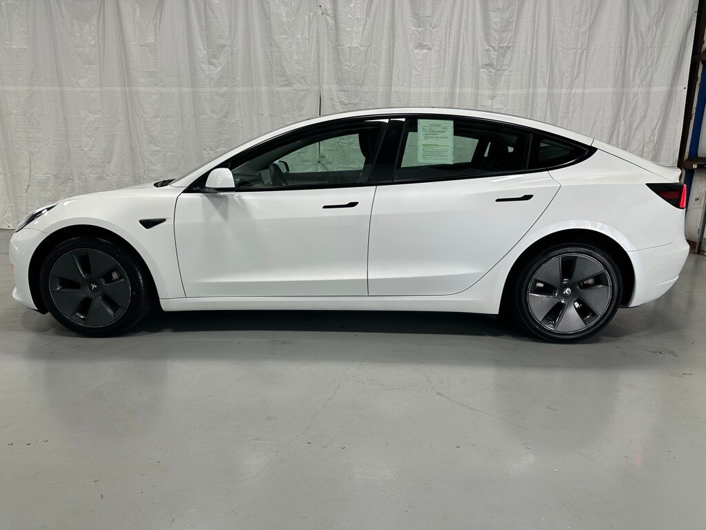 2023 Tesla Model 3 photo 4