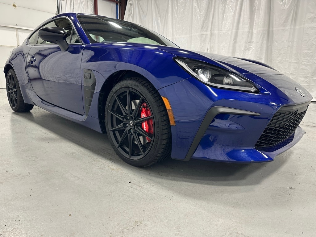 2025 Toyota GR86 Base's photo