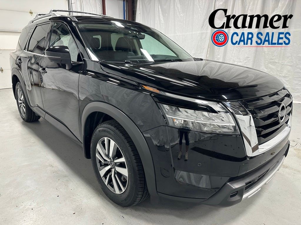 Used 2024 Nissan Pathfinder SL SUV