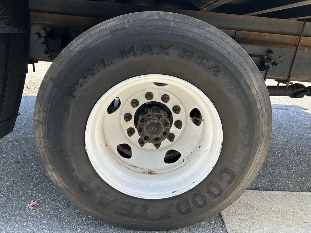 2024 Ford F-650 - Photo 43