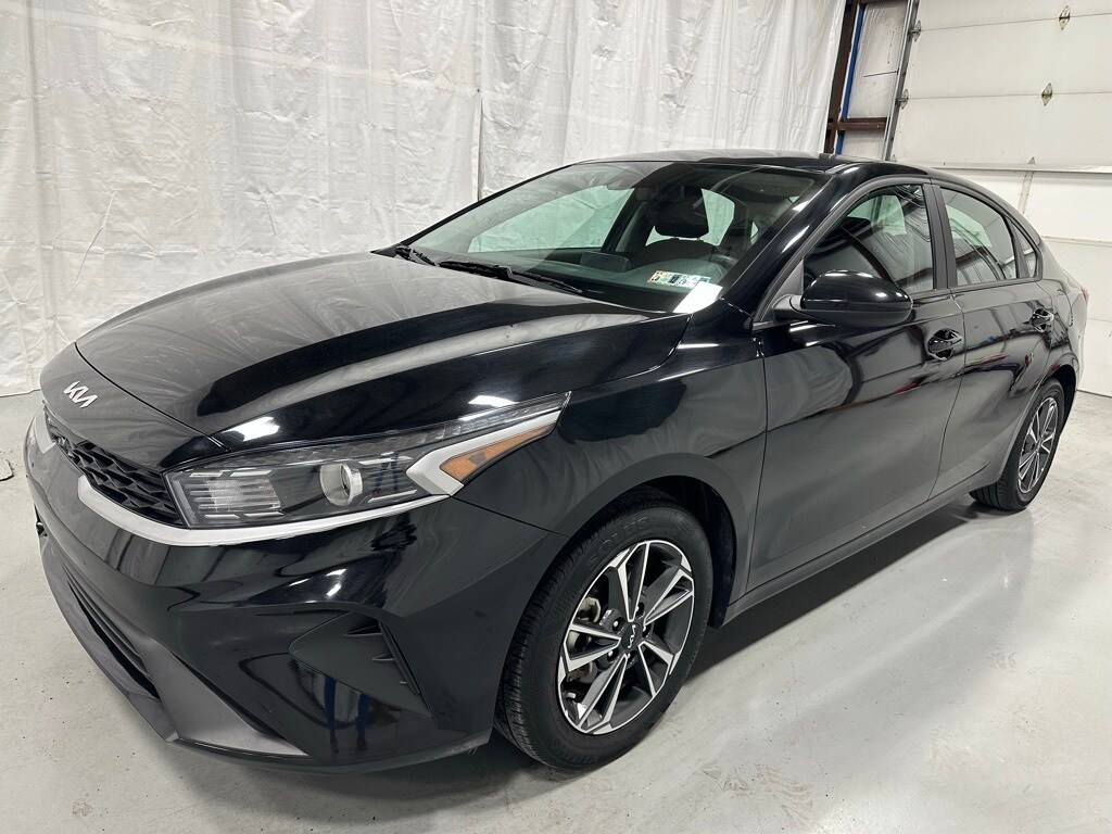 Used 2024 Kia Forte LXS Sedan