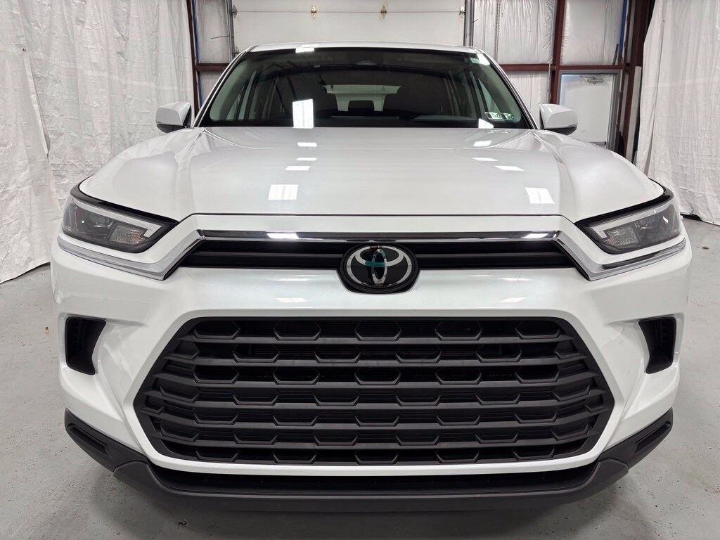 Used 2026 Toyota Grand Highlander LE SUV