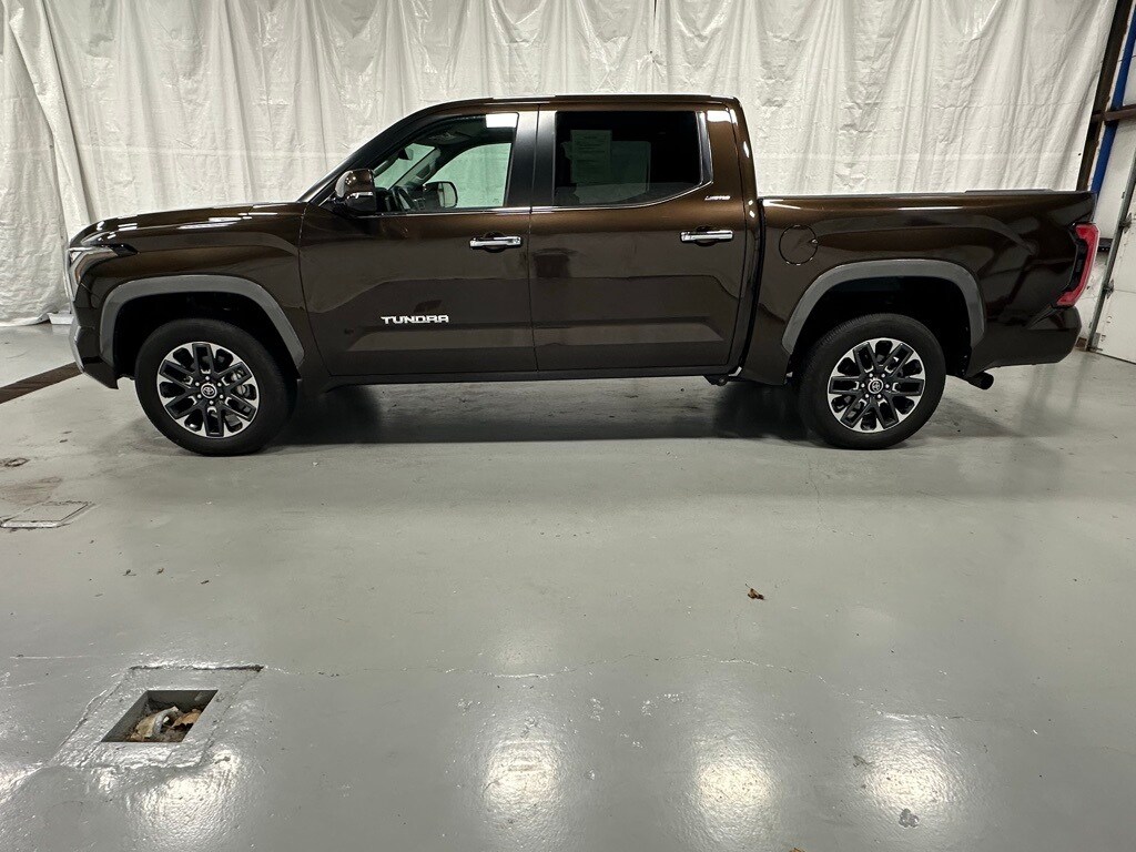 2024 Toyota Tundra Limited photo 4
