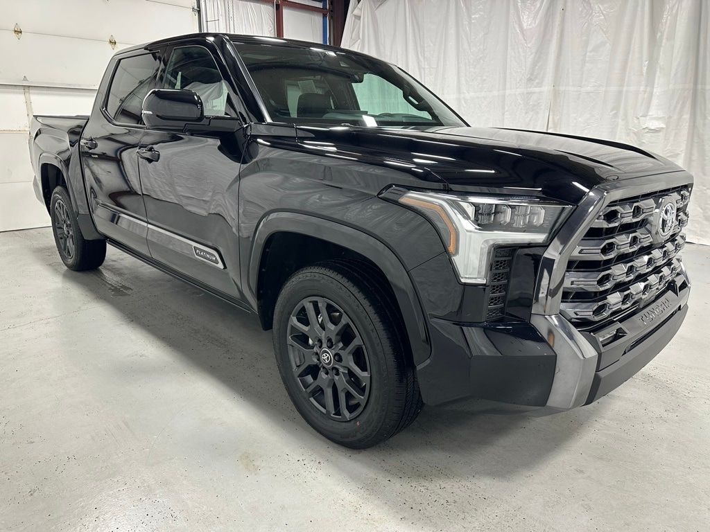 2025 Toyota Tundra Platinum's photo