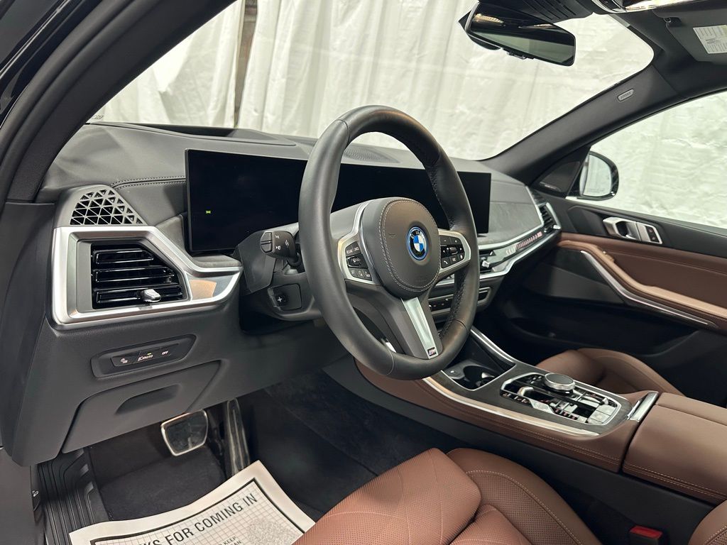 2026 BMW X5 50e - Photo 15
