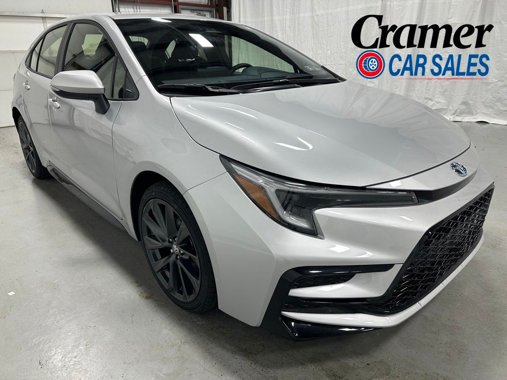 2025 Toyota Corolla SE Hybrid CVT's photo