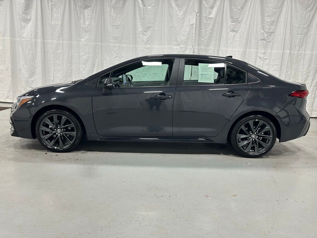 Used 2025 Toyota Corolla XSE Sedan