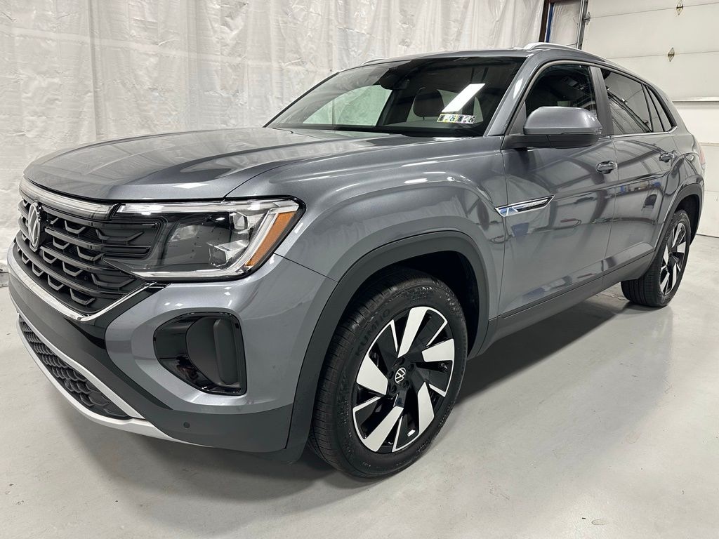 Used 2025 Volkswagen Atlas Cross Sport 2.0T SE w/Technology SUV