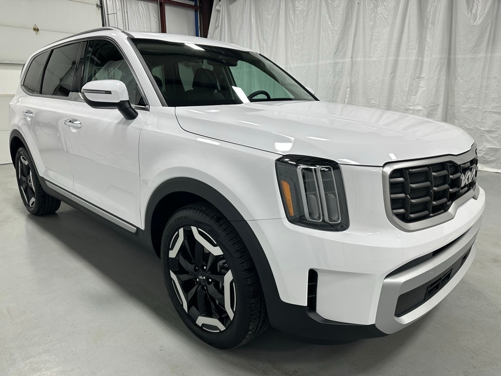 2025 Kia Telluride S's photo