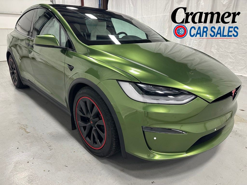 2022 Tesla Model X's photo