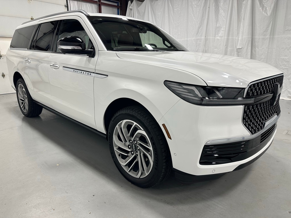2025 Lincoln Navigator Reserve L's photo
