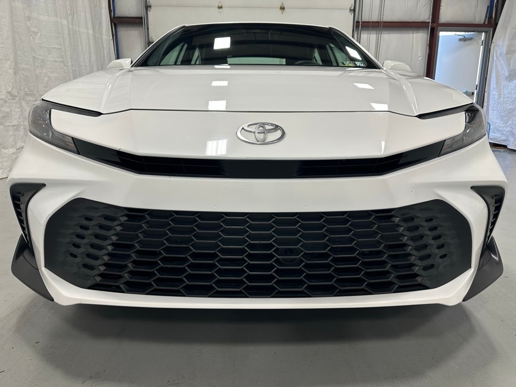 Used 2025 Toyota Camry SE Sedan
