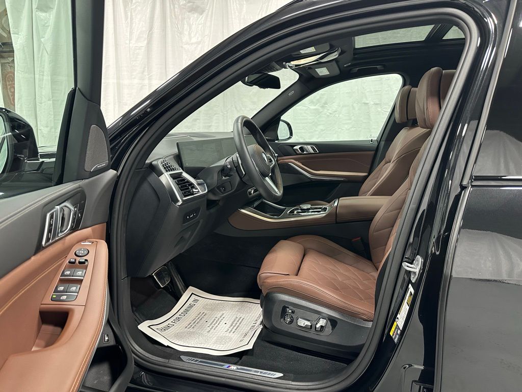 2026 BMW X5 50e - Photo 10