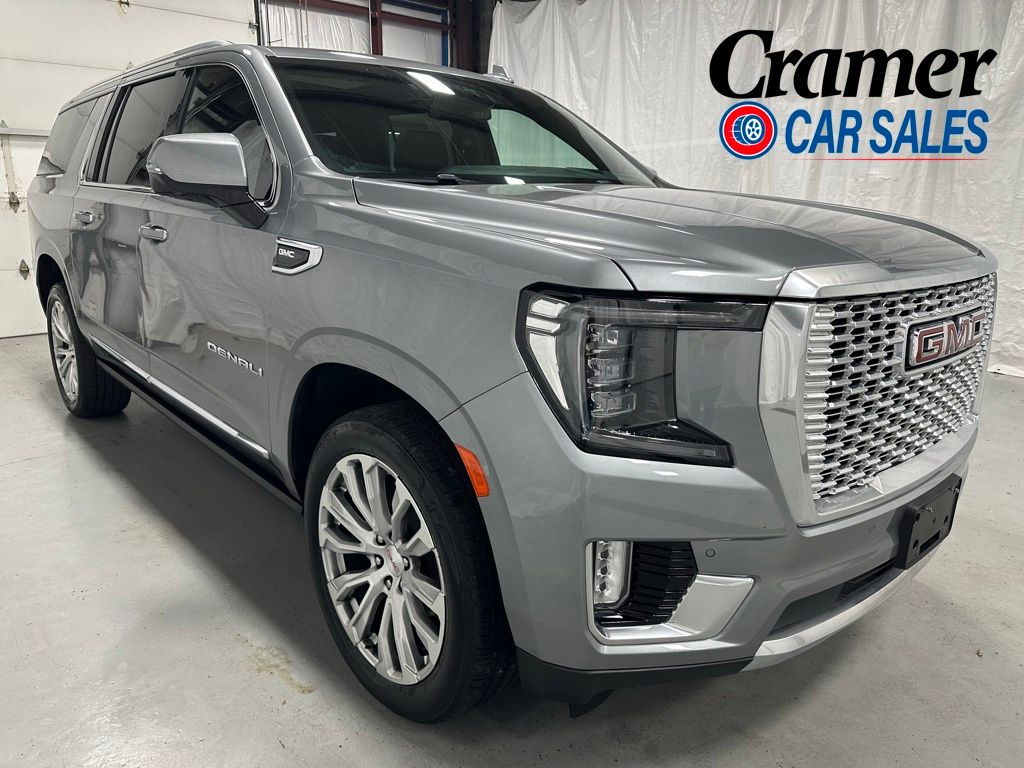 2023 GMC Yukon Denali AWD's photo