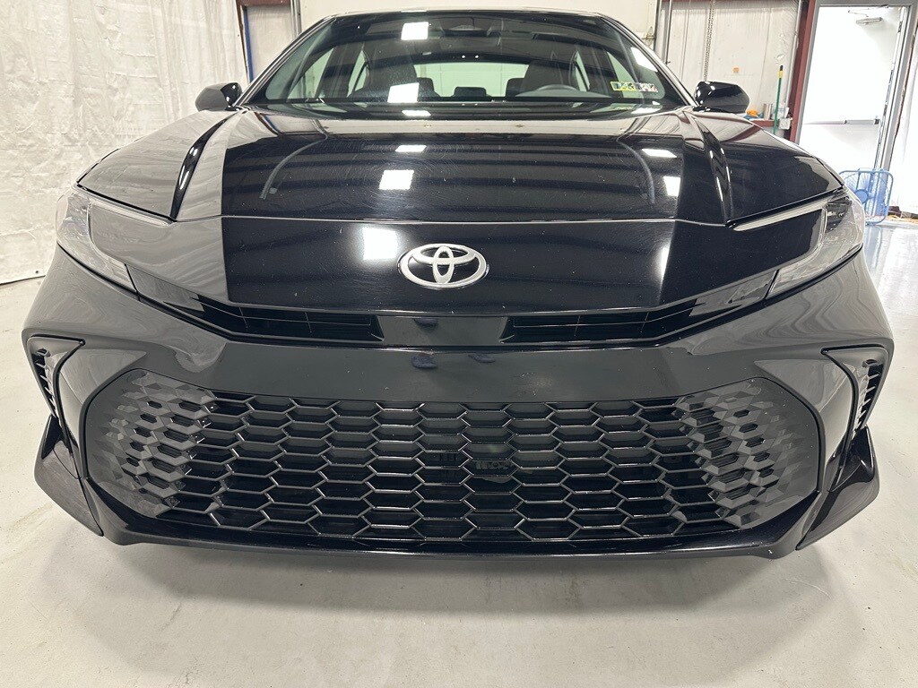 2025 Toyota Camry XSE photo 2
