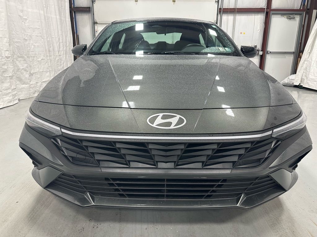 Used 2025 Hyundai Elantra SEL Sport Sedan