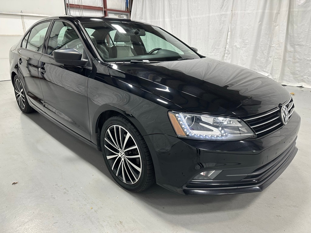 Used 2016 Volkswagen Jetta 1.8T Sport Automatic Sedan