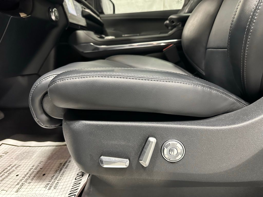 2025 Lincoln Navigator Reserve - Photo 13