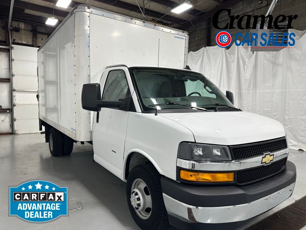 2022 Chevrolet Express Cutaway