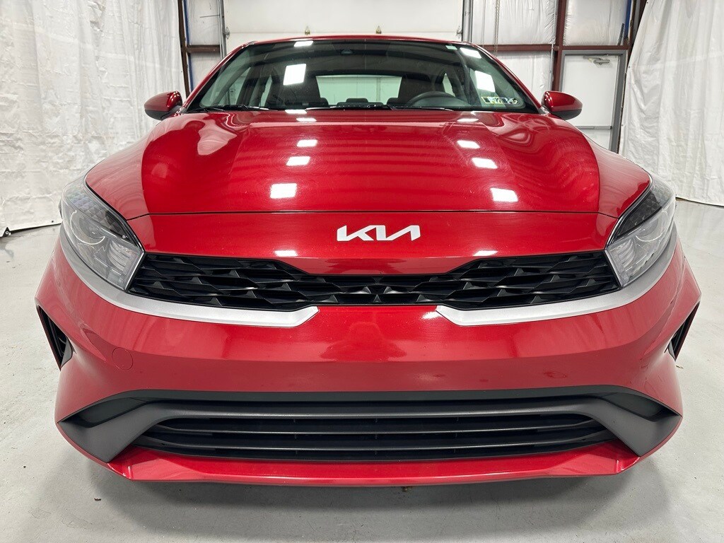 2024 Kia Forte LXS photo 2