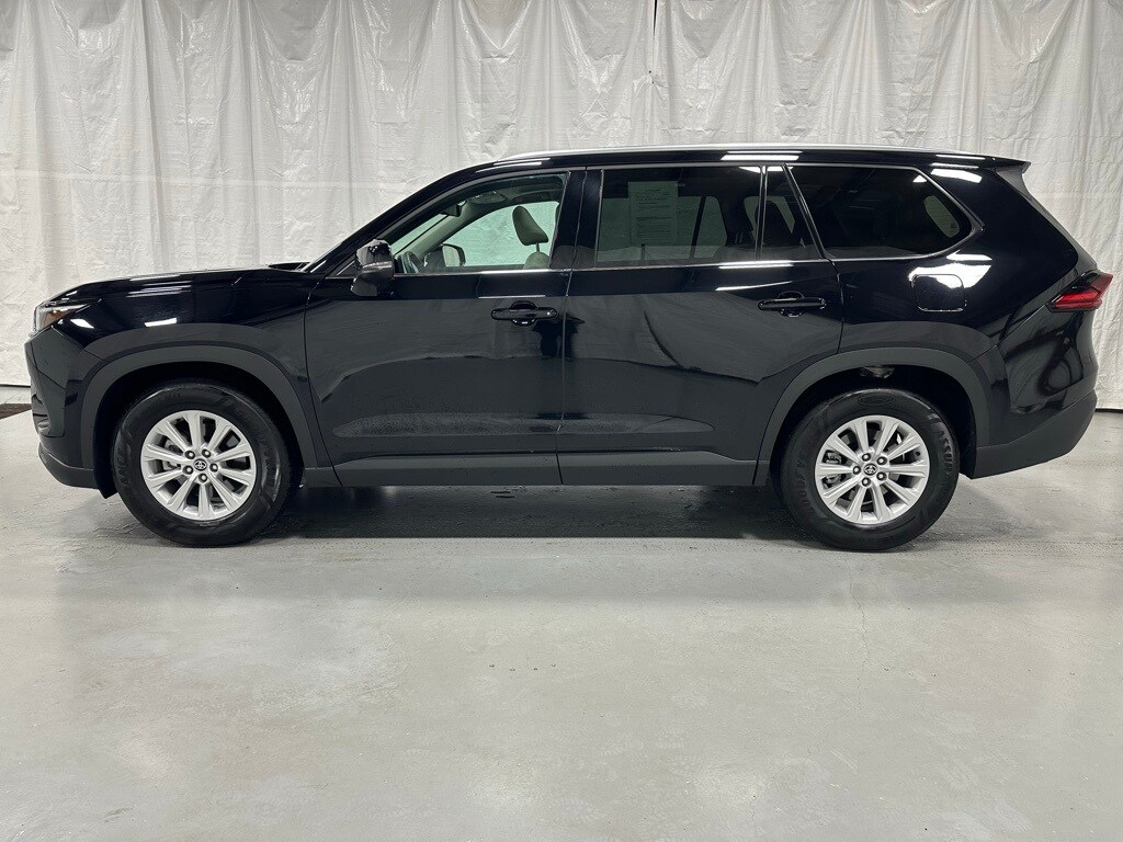 2025 Toyota Grand Highlander Limited photo 4