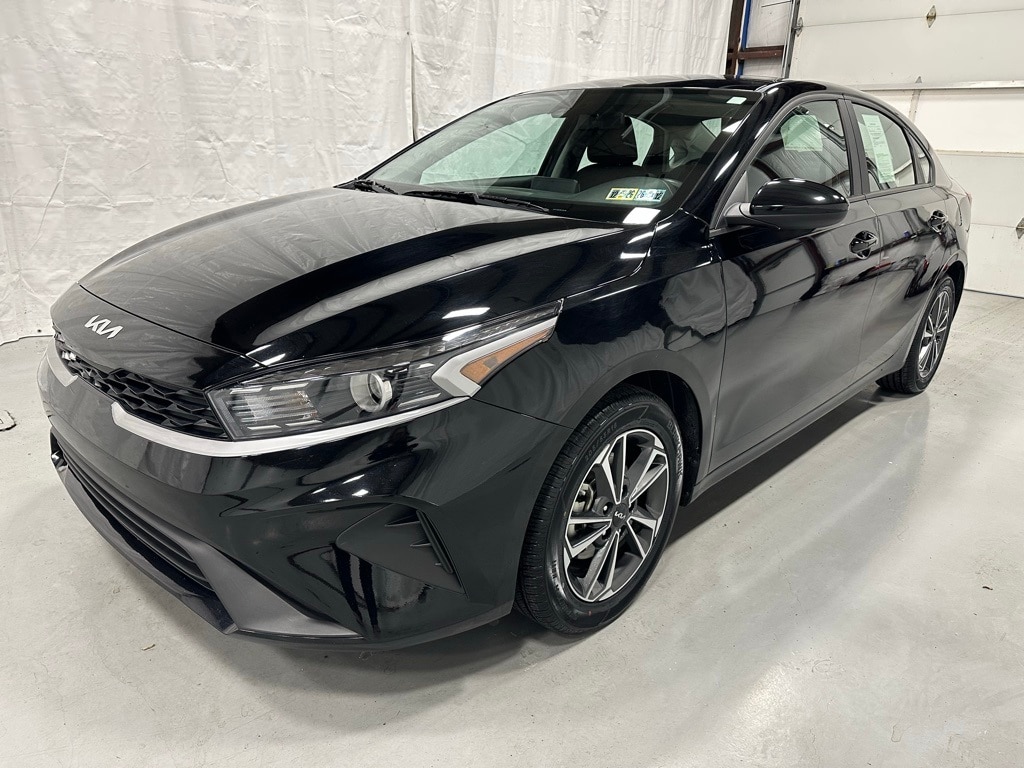 Used 2024 Kia Forte LXS Sedan