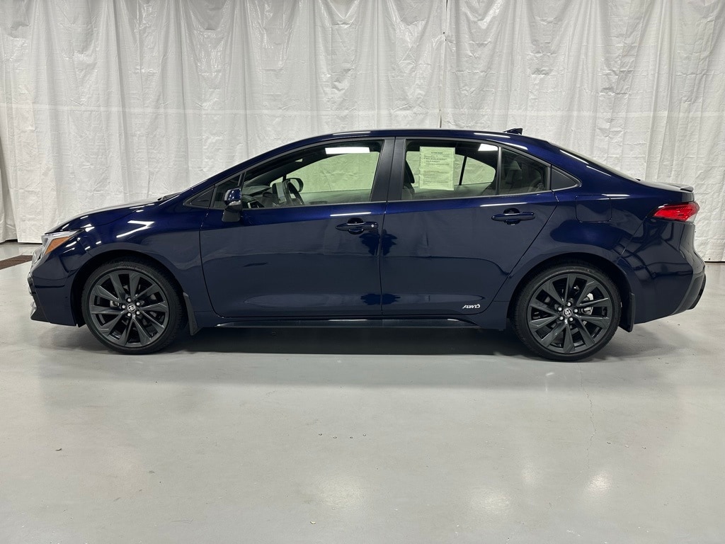 Used 2025 Toyota Corolla Hybrid SE Sedan