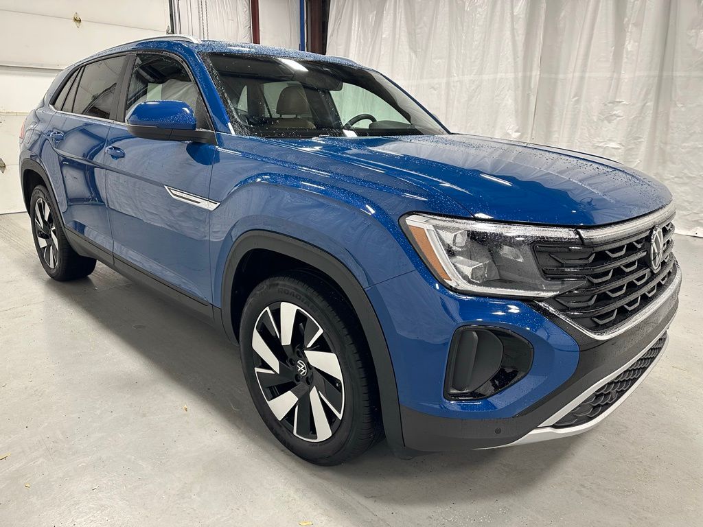 2025 Volkswagen Atlas Cross Sport SE w/Tech