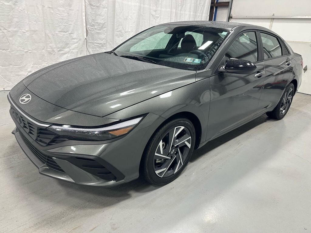Used 2025 Hyundai Elantra SEL Sport Sedan