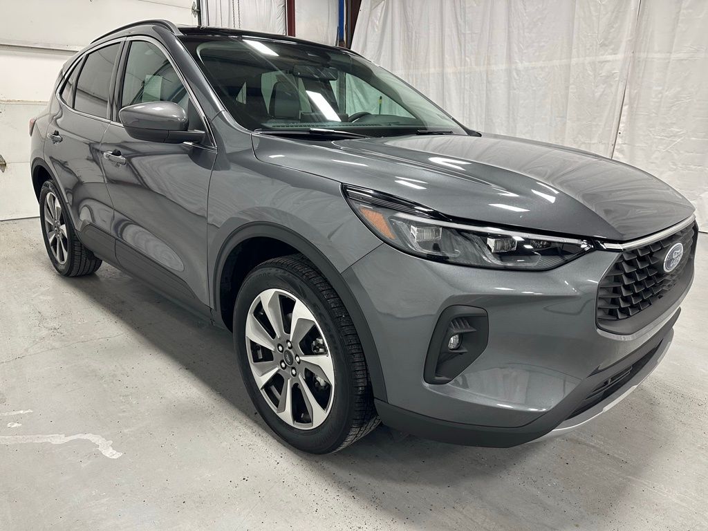 2025 Ford Escape Platinum