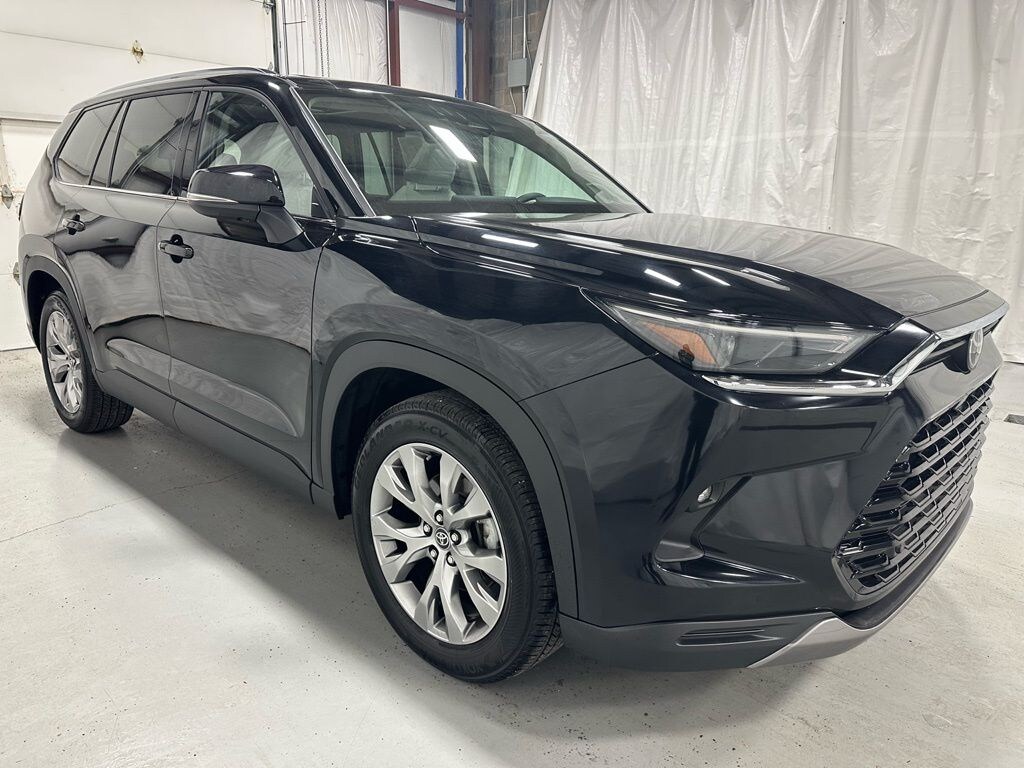 Used 2025 Toyota Grand Highlander Limited SUV