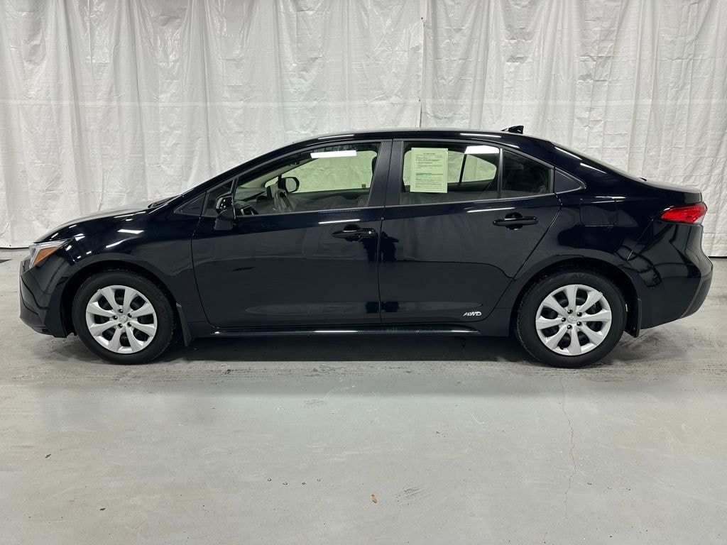 Used 2025 Toyota Corolla Hybrid LE Sedan