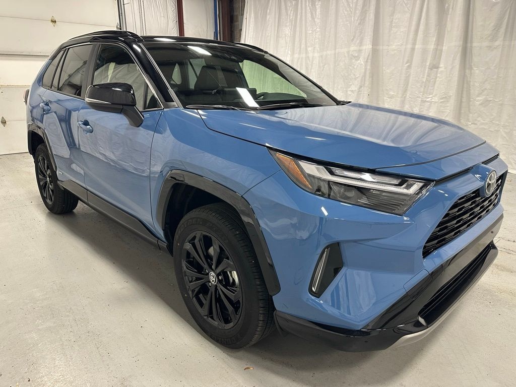 Used 2025 Toyota RAV4 Hybrid XSE SUV