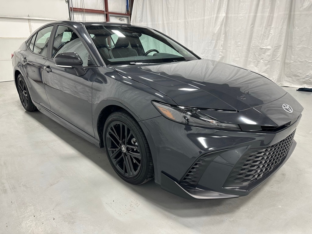 Used 2025 Toyota Camry SE Sedan