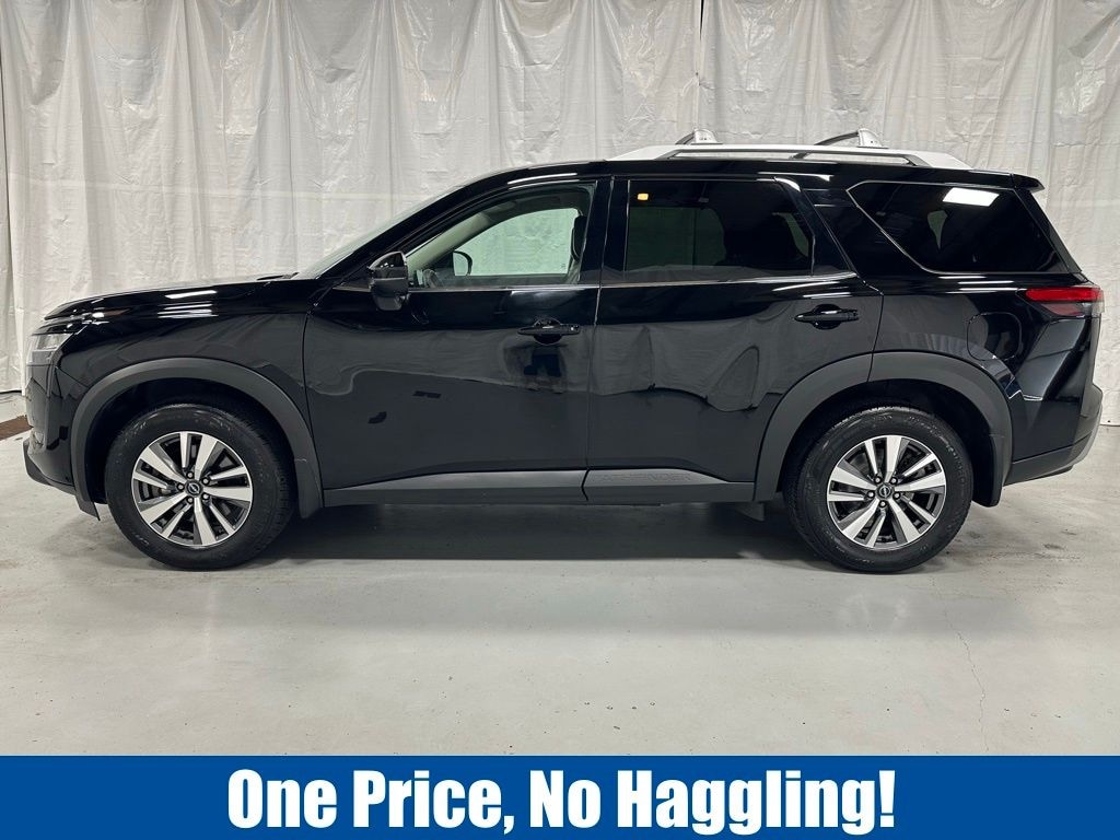 Used 2024 Nissan Pathfinder SL SUV