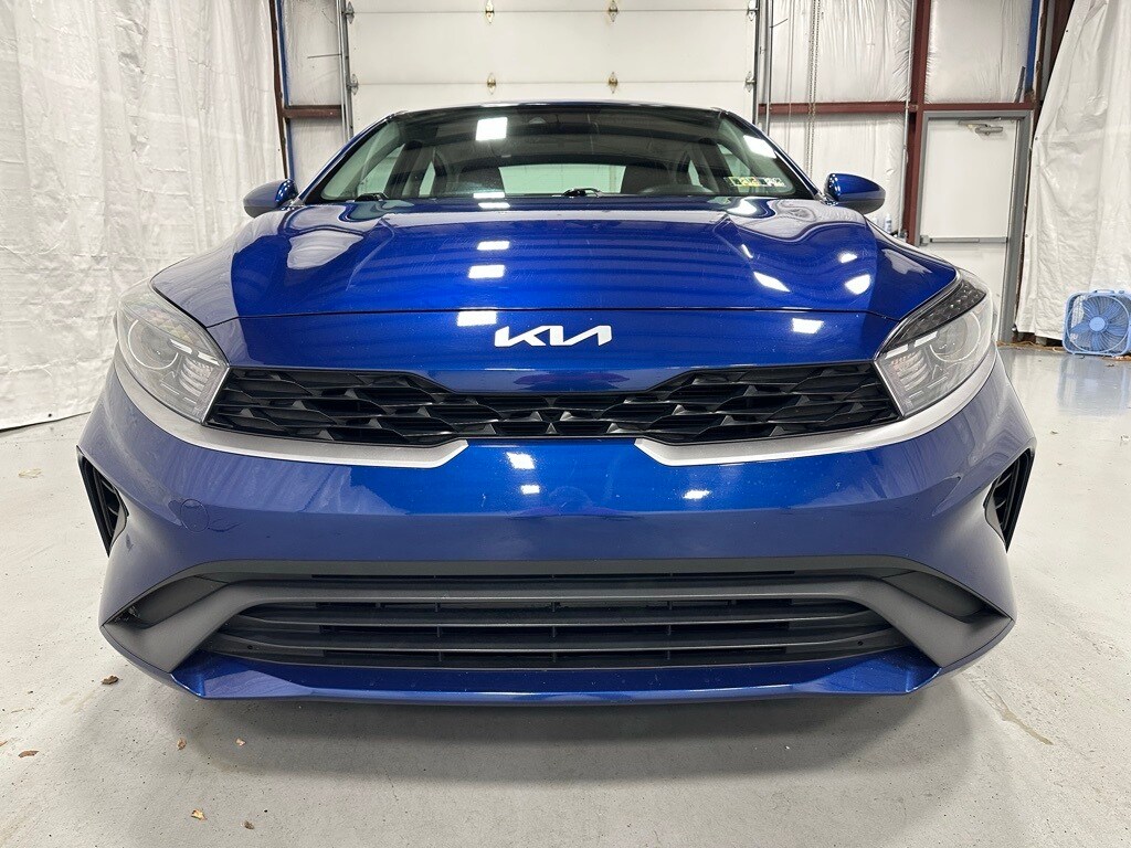 2024 Kia Forte LXS photo 2