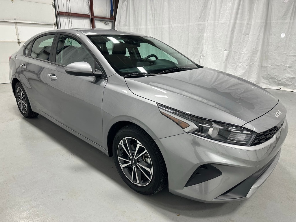 2024 Kia Forte LXS's photo