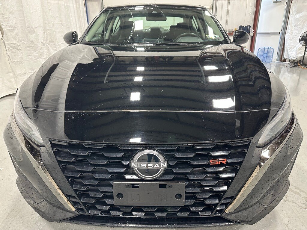 2024 Nissan Altima 2.5 SR photo 2