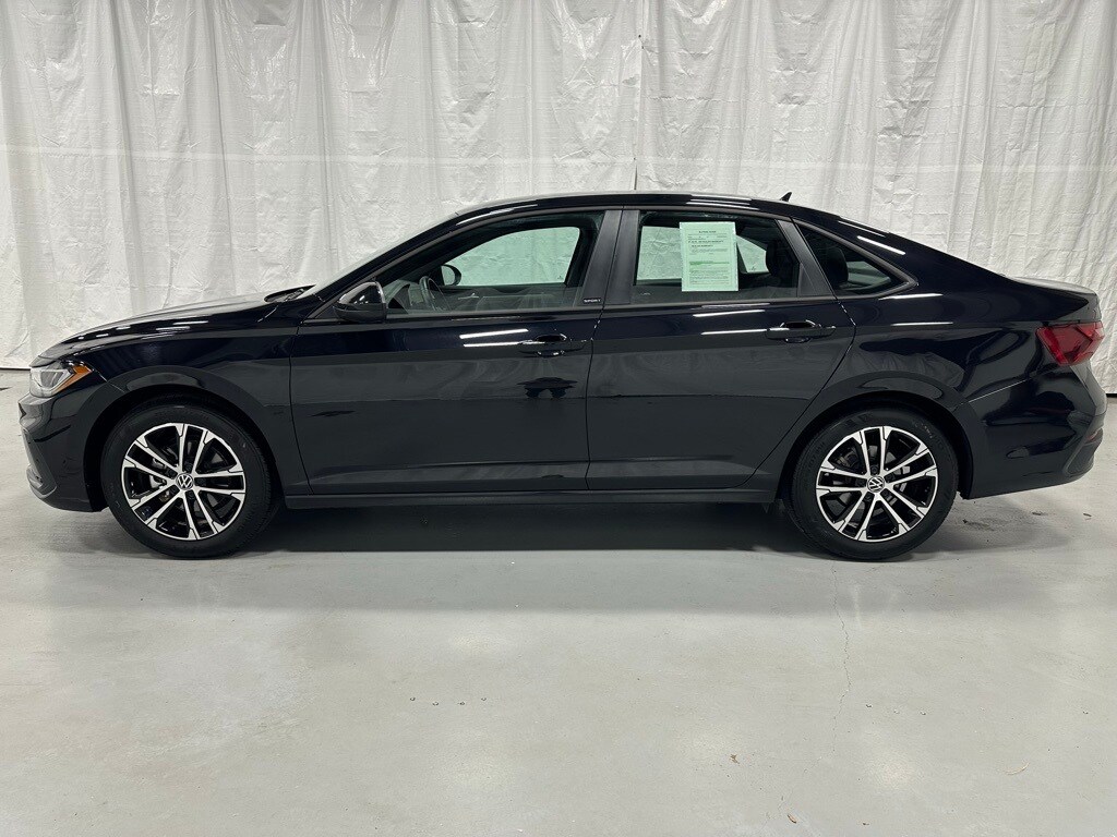 Used 2025 Volkswagen Jetta 1.5T Sport Sedan