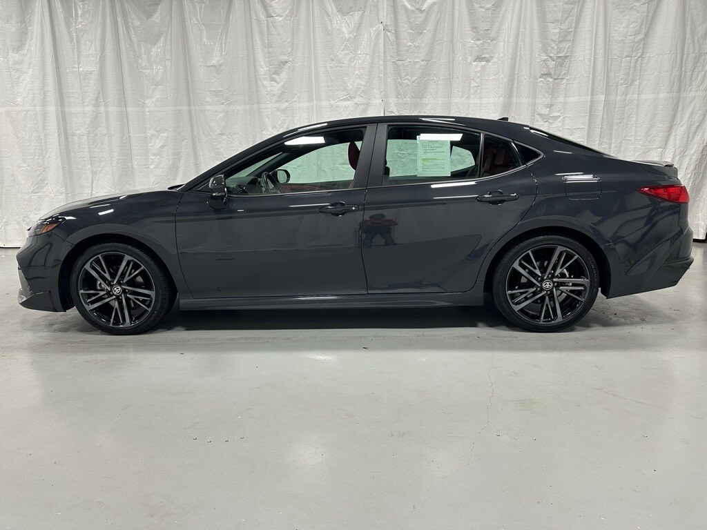 2025 Toyota Camry XSE photo 4