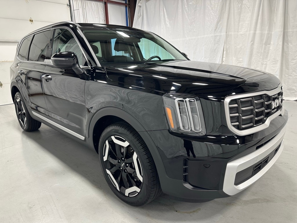 2025 Kia Telluride S's photo