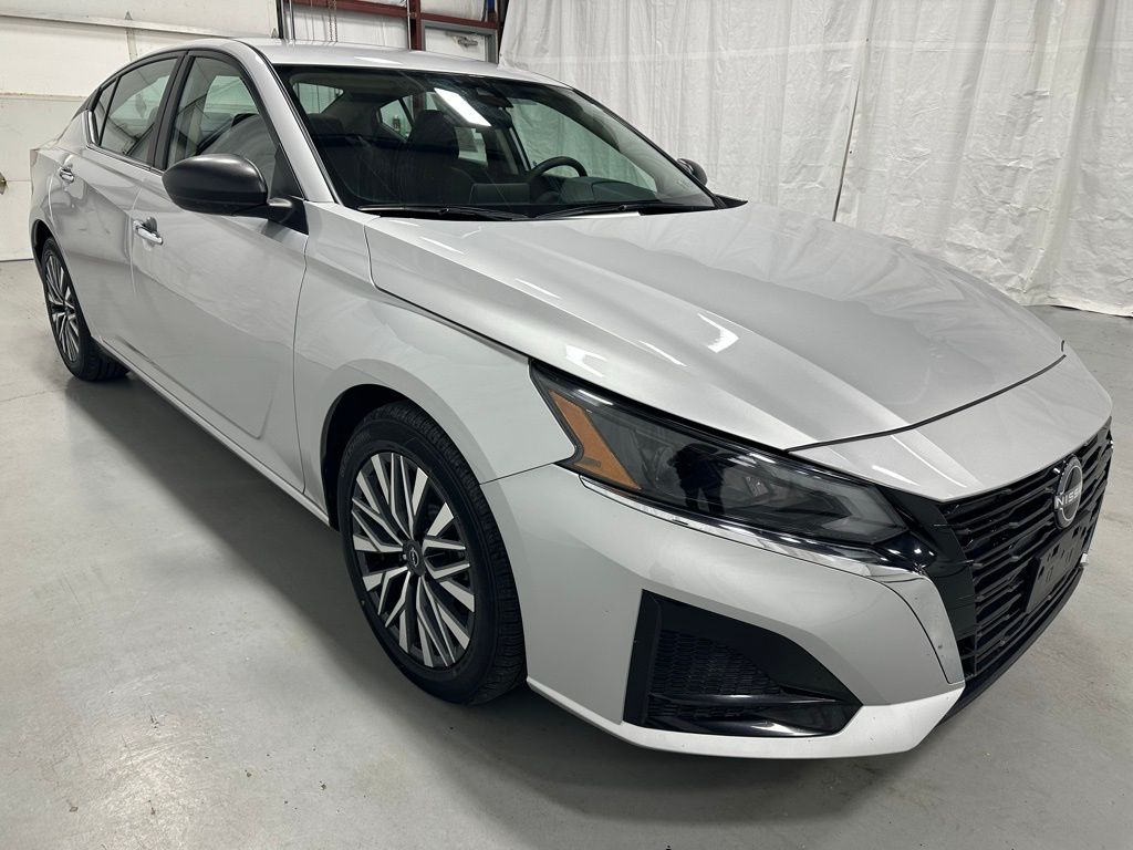 2024 Nissan Altima SV