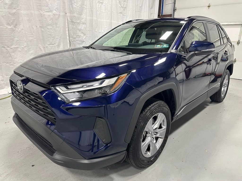 Used 2025 Toyota RAV4 Hybrid XLE SUV