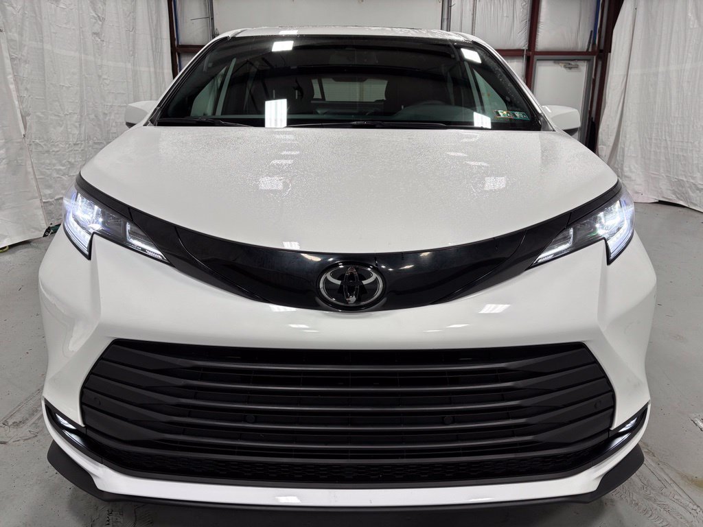 Used 2026 Toyota Sienna Woodland Edition Van Passenger Van