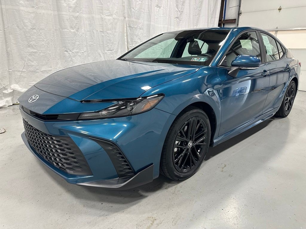 Used 2026 Toyota Camry SE Sedan