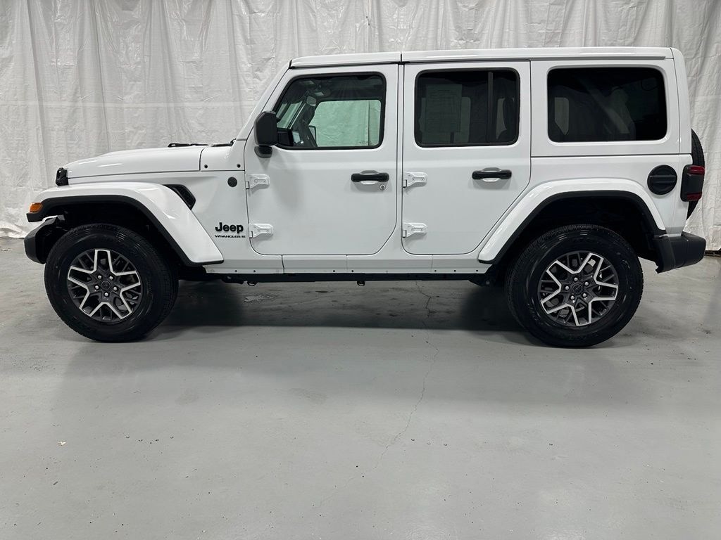 Used 2025 Jeep Wrangler Sahara SUV