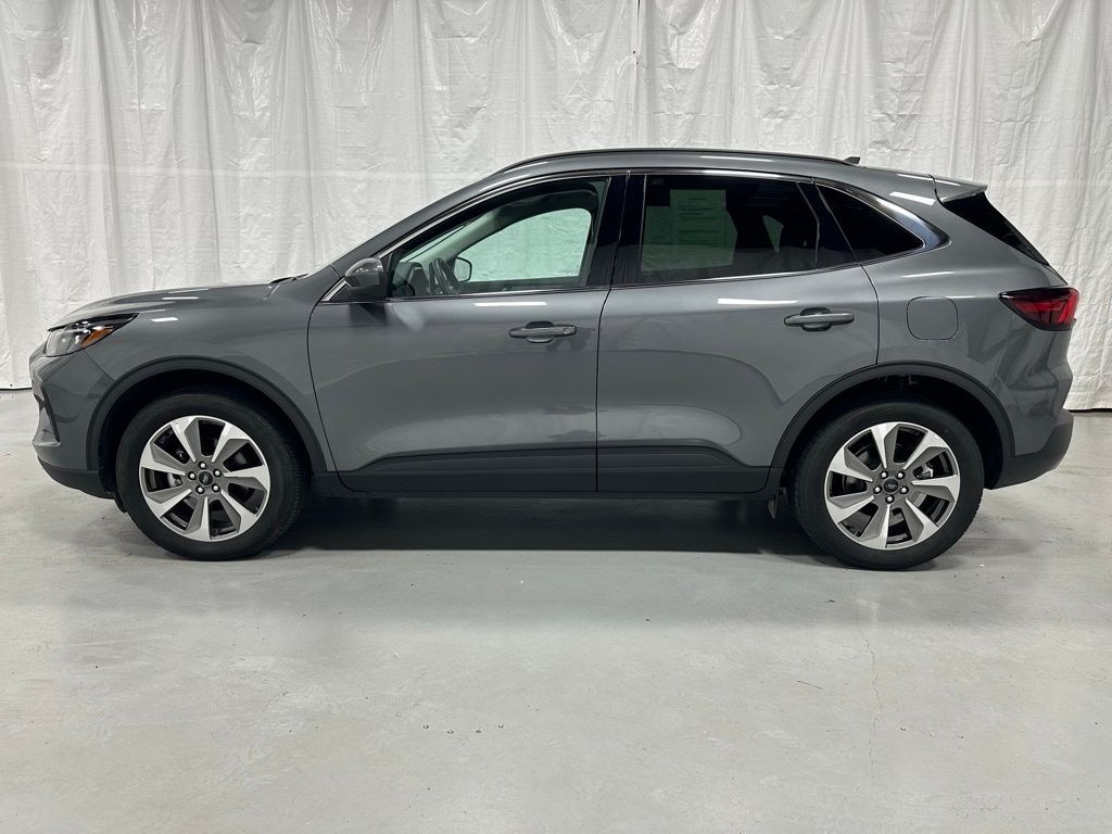 Used 2025 Ford Escape Platinum SUV